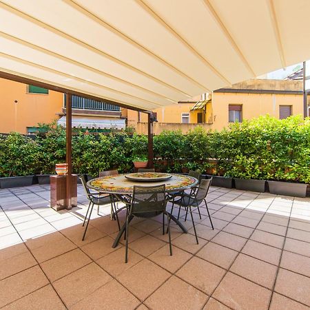 Nettuno Apartment - Private Garden In Bologna Center 외부 사진