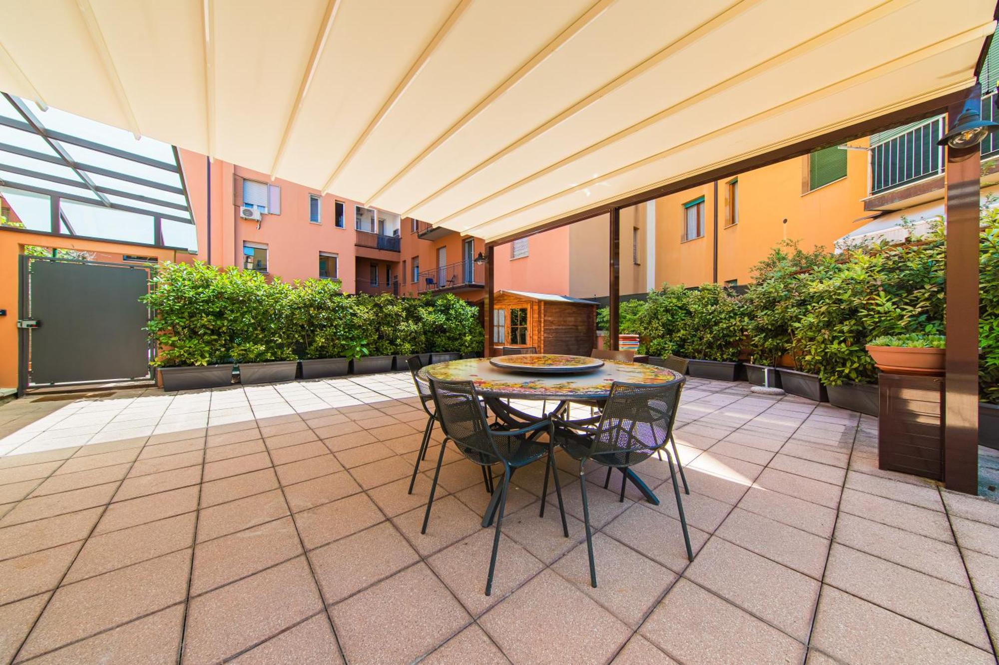 Nettuno Apartment - Private Garden In Bologna Center 외부 사진