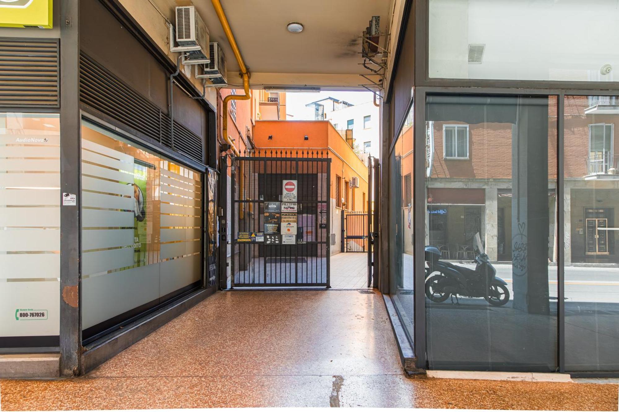Nettuno Apartment - Private Garden In Bologna Center 외부 사진